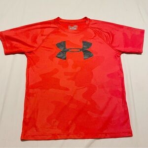 Under Armour Camouflage Red Tshirt Youth Size Large Loose Shirt